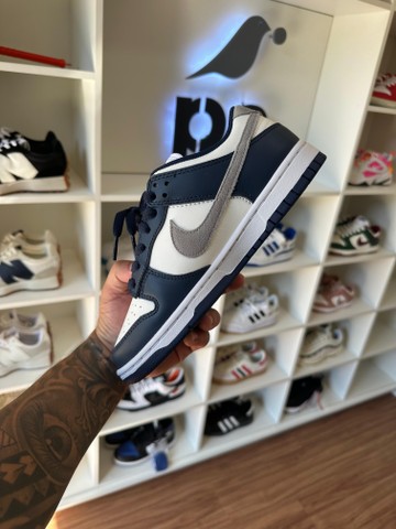 Foto do produto Tênis Nike Dunk Low Midnight Navy Smoke Grey (PRONTA ENTREGA)