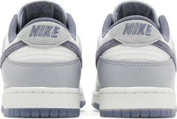 Foto do produto Tênis Nike Dunk Low SE Light Carbon