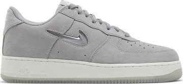 Foto do produto Tênis Nike Air Force 1 Jewel Color of the Month - Light Smoke Grey