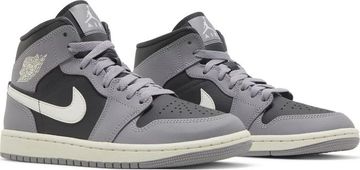Foto do produto Tênis Air Jordan 1 Mid Cement Grey