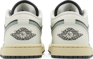 Foto do produto Tênis Air Jordan 1 Low Jade Smoke