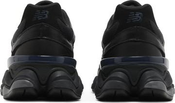 Foto do produto Tênis New Balance 9060 Triple Black Leather