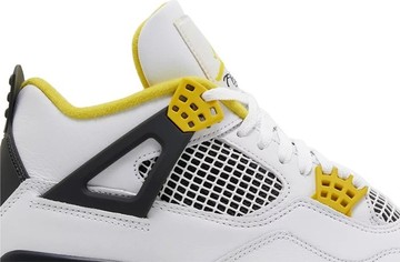 Foto do produto Tênis Air Jordan 4 Retro Vivid Sulfur