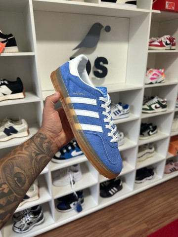 Foto do produto Tênis Adidas Gazelle Indoor Blue Fusion Gum (PRONTA ENTREGA)