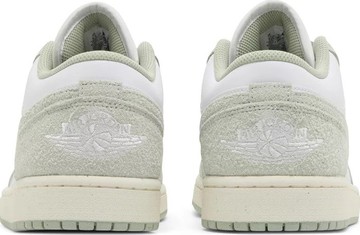 Foto do produto Tênis Air Jordan 1 Low SE Seafoam