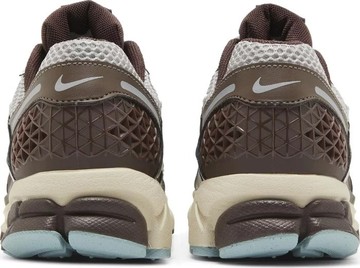 Foto do produto Tênis Nike Air Zoom Vomero 5 Earth Fossil