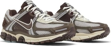 Foto do produto Tênis Nike Air Zoom Vomero 5 Earth Fossil