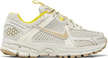 Foto do produto Tênis Nike Air Zoom Vomero 5 Light Bone