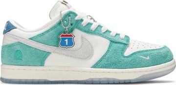 Foto do produto Tênis Nike Kasina x Dunk Low Road Sign