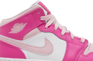 Foto do produto Tênis Air Jordan 1 Mid Fierce Pink