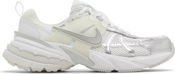 Foto do produto Tênis Nike V2K Run Metallic Silver