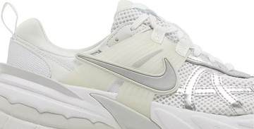 Foto do produto Tênis Nike V2K Run Metallic Silver