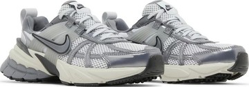 Foto do produto Tênis Nike V2K Run Pure Platinum Wolf Grey