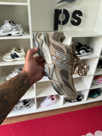 Foto do produto Tênis New Balance 9060 Mushroom (PRONTA ENTREGA)