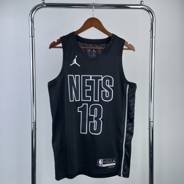 Foto do produto Regata NBA Brooklyn Nets Jordan Statement Edition 22/23 Swingman Jersey Preta James Hardene 13