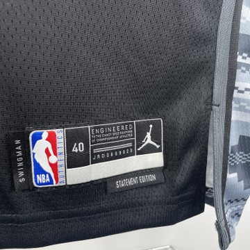 Foto do produto Regata NBA San Antonio Spurs Jordan Statement Edition 23/24 Swingman Jersey Victor Wembanyama 1