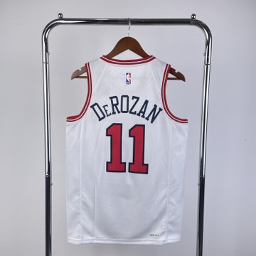 Foto do produto Regata NBA Chicago Bulls Nike Association Edition Jersey DeMar DeRozan 11