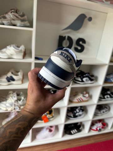 Foto do produto Tênis Nike Dunk Low Midnight Navy Smoke Grey (PRONTA ENTREGA)