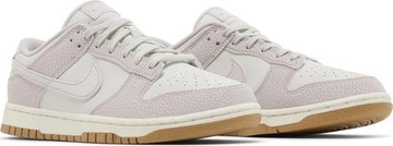 Foto do produto Tênis Nike Dunk Low Premium Next Nature Platinum Violet Gum