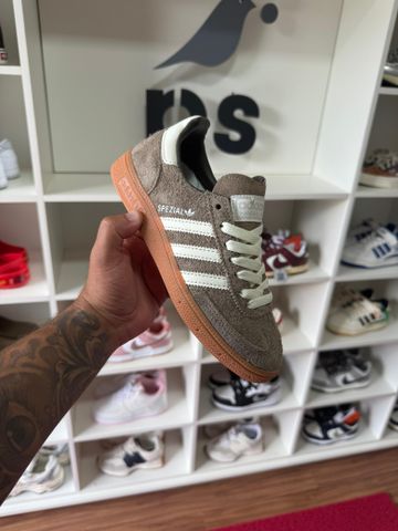 Foto do produto Tênis Adidas Handball Spezial Earth Strata Gum (PRONTA ENTREGA)