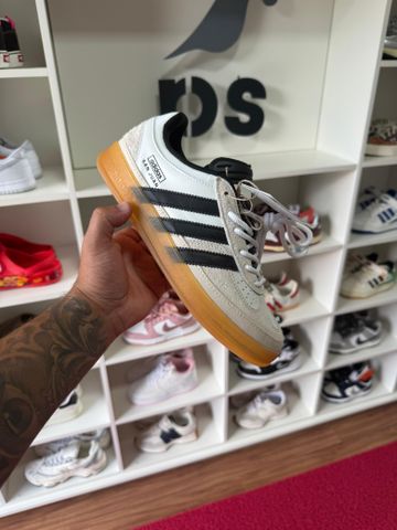 Foto do produto Tênis Adidas Bad Bunny x Gazelle Indoor Core White  (PRONTA ENTREGA)