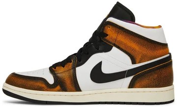 Foto do produto Tênis Air Jordan 1 Mid SE Wear-Away - Taxi