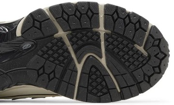 Foto do produto Tênis New Balance GANNI x 1906R Egret