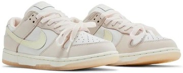 Foto do produto Tênis Nike Dunk Low Light Soft Pink