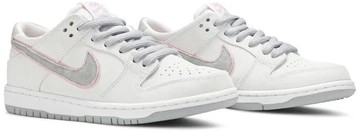 Foto do produto Tênis Nike Ishod Wair x SB Zoom Dunk Low Pro Perfect Pink