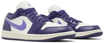 Foto do produto Tênis Wmns  Air Jordan 1 Low Sky J Purple