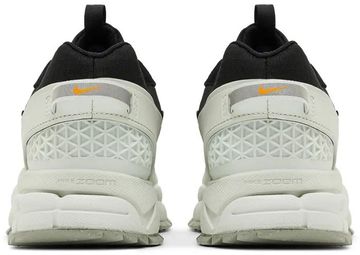 Foto do produto Tênis Nike Air Zoom Vomero Roam Black Light Silver