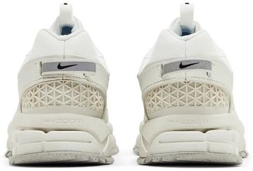 Foto do produto Tênis Nike Air Zoom Vomero Roam Summit White
