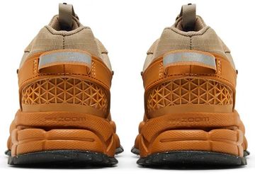Foto do produto Tênis Nike Air Zoom Vomero Roam Flax