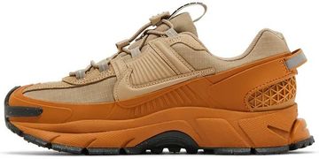 Foto do produto Tênis Nike Air Zoom Vomero Roam Flax