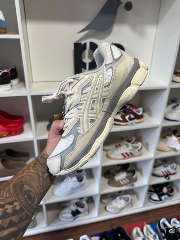 Foto do produto Tênis Asics Gel NYC Cream Oyster Grey (PRONTA ENTREGA)