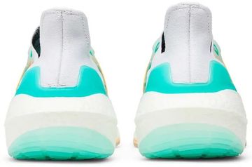 Foto do produto Tênis Adidas Ultraboost 22 White Mint Rush