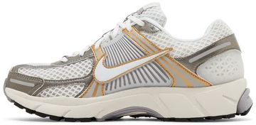 Foto do produto Tênis Nike Air Zoom Vomero 5 Metallic Pewter Gold