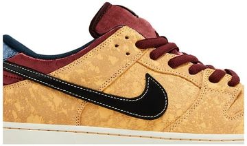 Foto do produto Tênis Nike Dunk Low SB City of Cinema