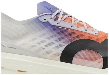 Foto do produto Tênis On Cloudboom Strike Prism Capsule Collection