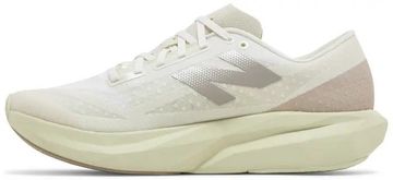 Foto do produto Tênis New Balance FuelCell Rebel v4 Linen Lichen Green