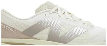 Foto do produto Tênis New Balance FuelCell Rebel v4 Linen Lichen Green