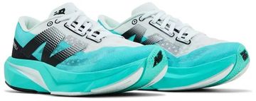 Foto do produto Tênis New Balance FuelCell Rebel v4 Cyber Jade