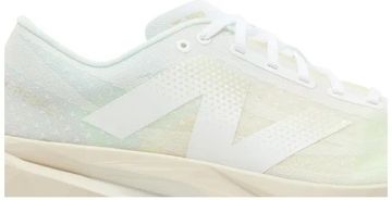 Foto do produto Tênis New Balance FuelCell Rebel v4 White Linen