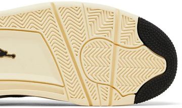 Foto do produto Tênis Air Jordan 4 RM Black Sail