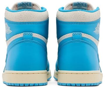 Foto do produto Tênis  Air Jordan 1 Retro High OG UNC Reimagined