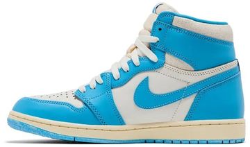 Foto do produto Tênis  Air Jordan 1 Retro High OG UNC Reimagined