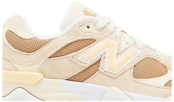 Foto do produto Tênis New Balance 9060 Sea Salt Beige Champs Sports Exclusive