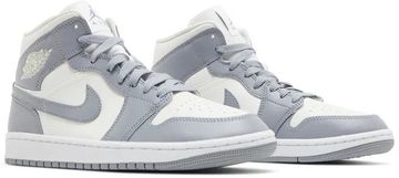 Foto do produto Tênis Air Jordan 1 Mid Stealth