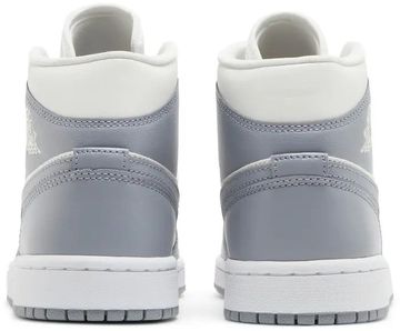 Foto do produto Tênis Air Jordan 1 Mid Stealth