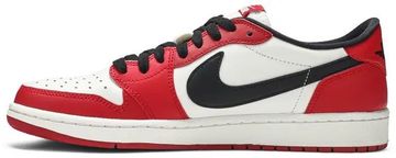 Foto do produto Tênis Air Jordan 1 Retro Low OG Chicago 2016